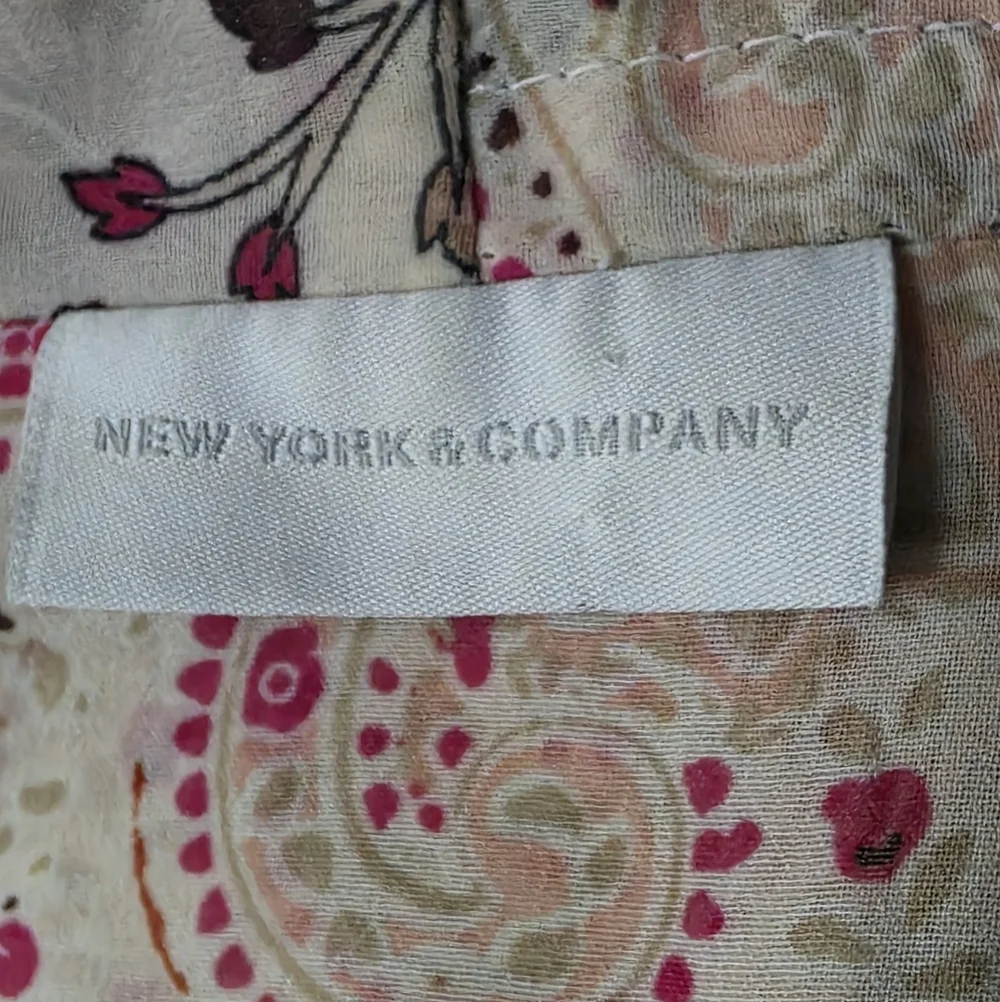 New York & Company Pink and Red Patterned Top Size XL